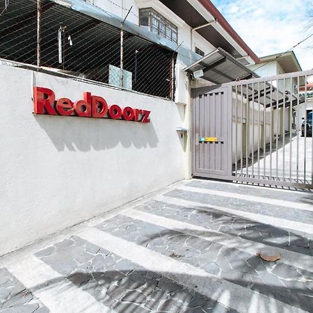 Reddoorz Plus @ A Rita Street San Juan San Juan  Εξωτερικό φωτογραφία