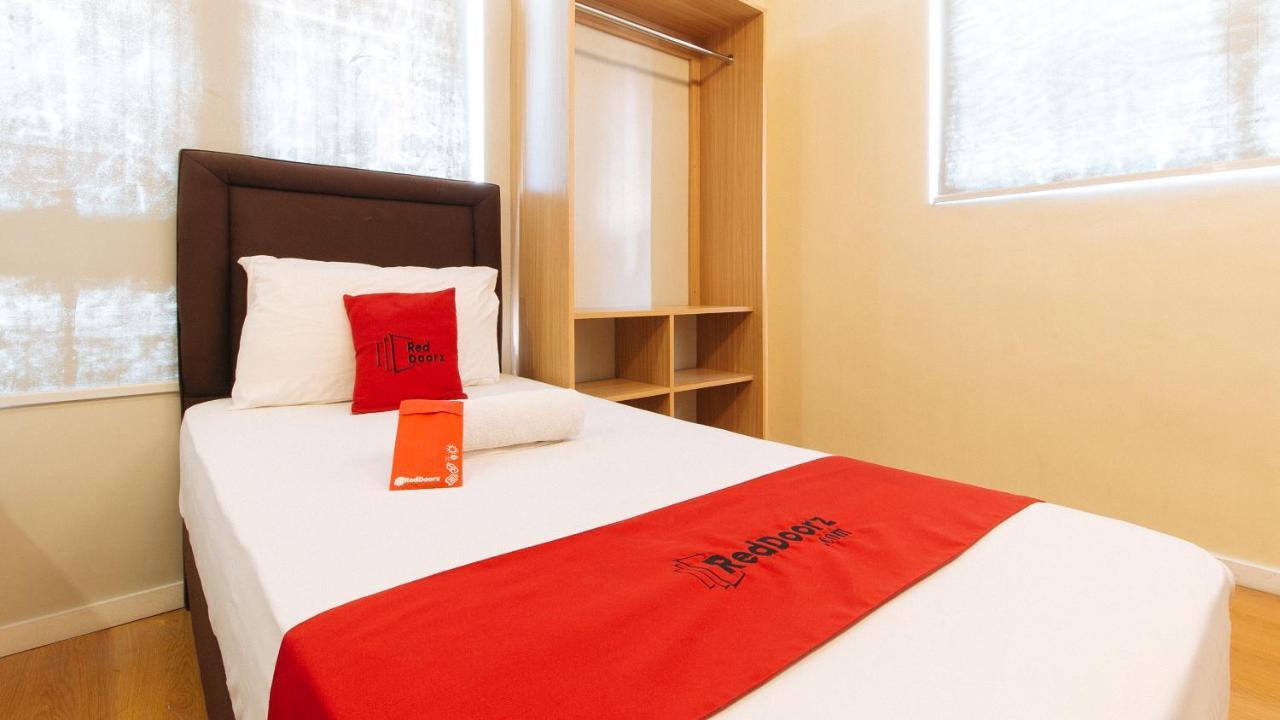 Reddoorz Plus @ A Rita Street San Juan San Juan  Εξωτερικό φωτογραφία